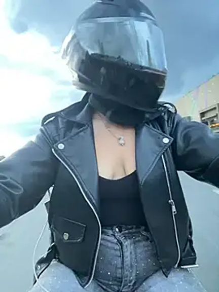 Scarlet_auraa
