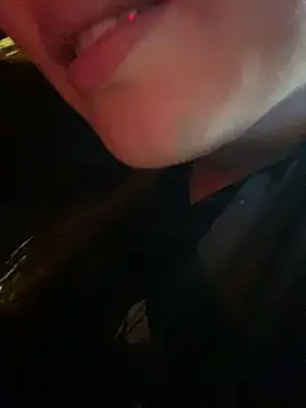 Scarlet_auraa