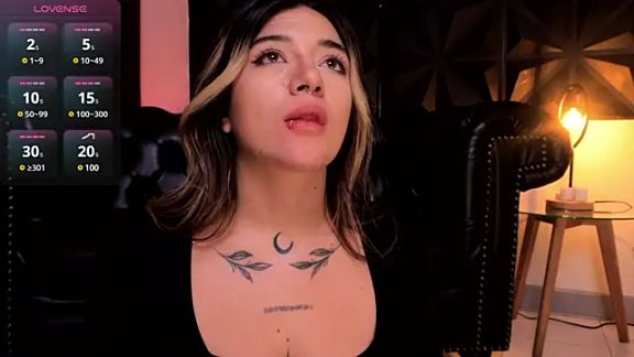 ashleyvalirya