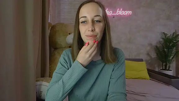 Anika_bloom