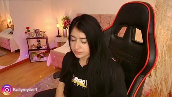KallyMyller1