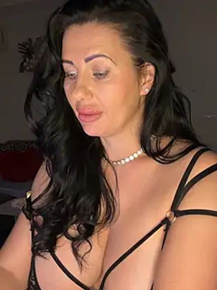 IRISWHITE17