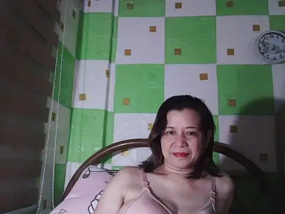 Olivia_74