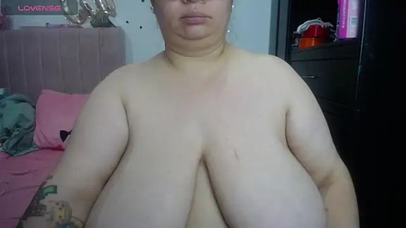 kattybbwbigboobs_