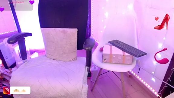 sia___ellis
