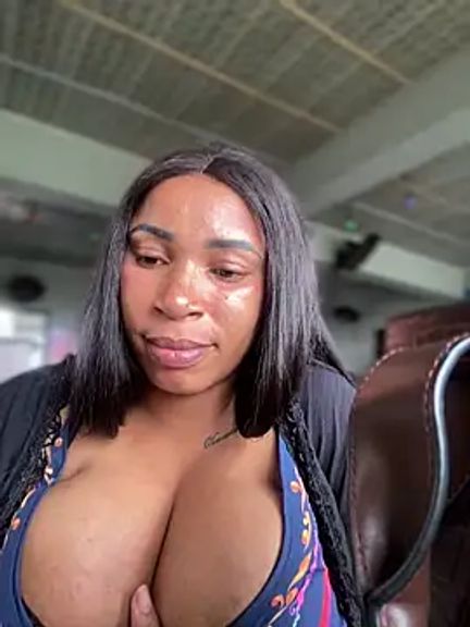 Bigboobs-AfroMina