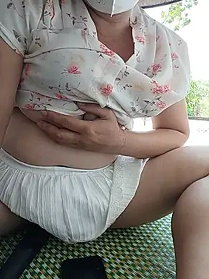Lyna_sexy24