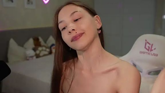 luna_young