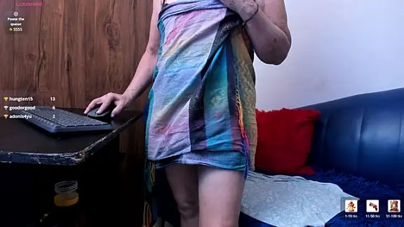 Mature_Skinny