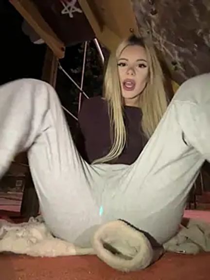 AlyssaFoxx_