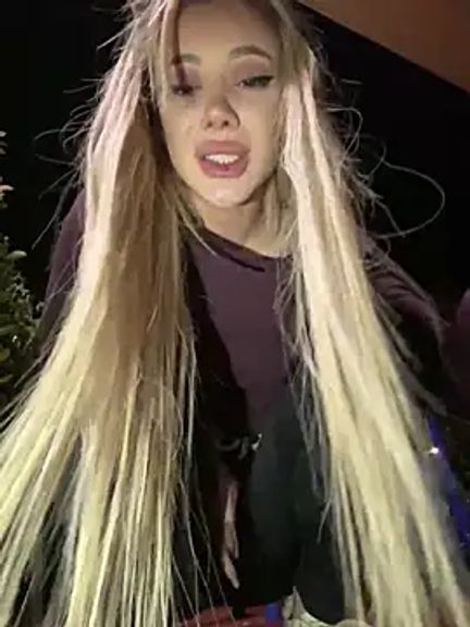 AlyssaFoxx_