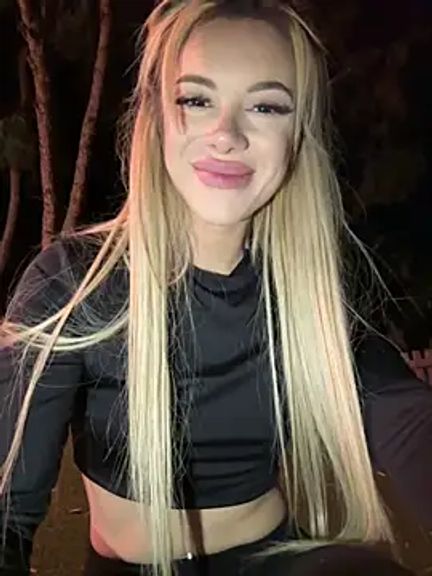 AlyssaFoxx_