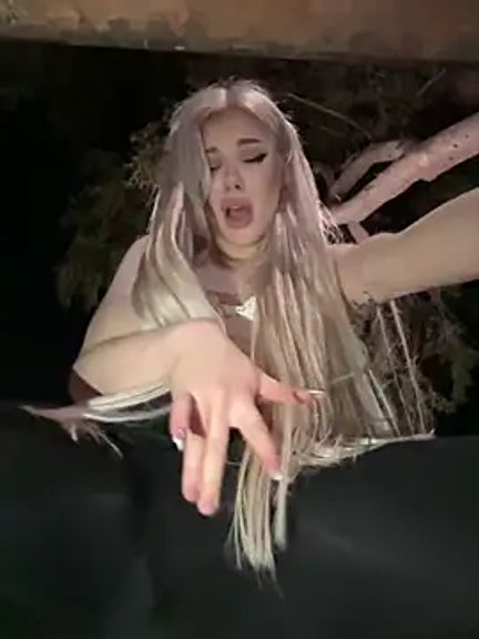 AlyssaFoxx_
