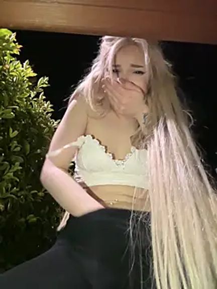 AlyssaFoxx_
