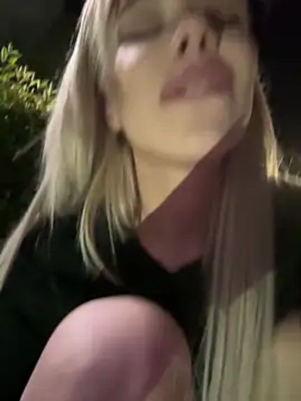 AlyssaFoxx_