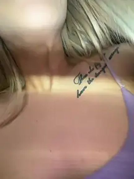 AlyssaFoxx_