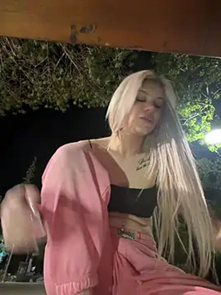 AlyssaFoxx_