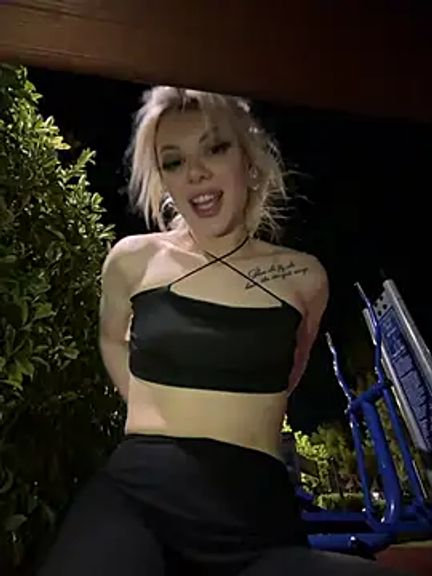 AlyssaFoxx_
