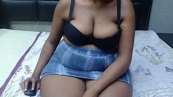 AssQueen32