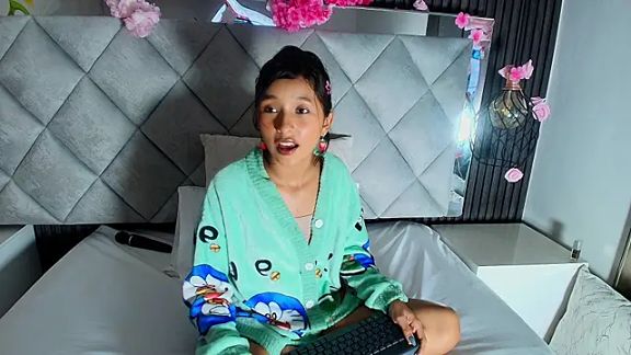 Real_virgin_Pussy