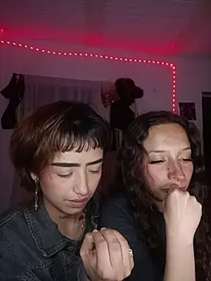 AlexxaAndRileyy