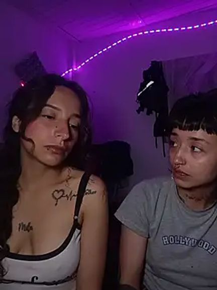 AlexxaAndRileyy