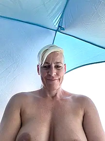 DarleenHot