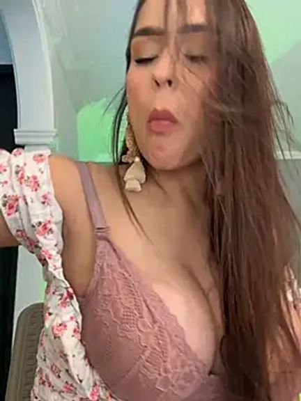 Mau_White