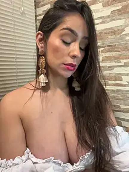 Mau_White