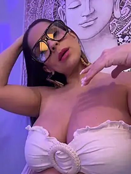 Mau_White