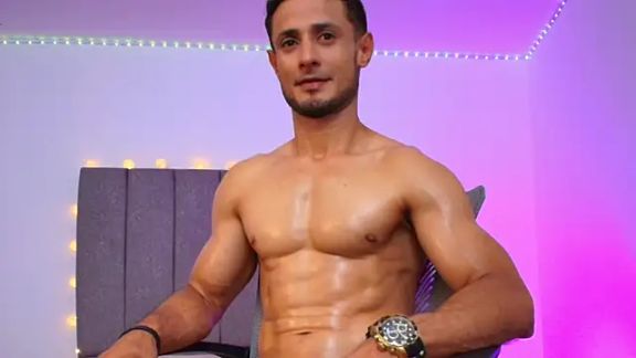 Adonys_Lewis_