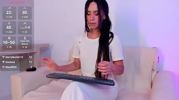 Emma_collins01
