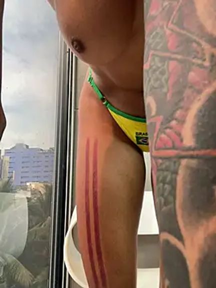 LizStorm_