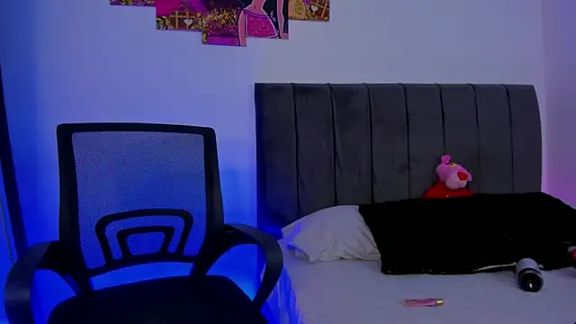 Mia_Dior_