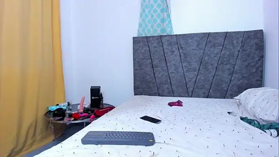 bella-black