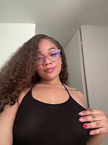 ashley_Tompson1