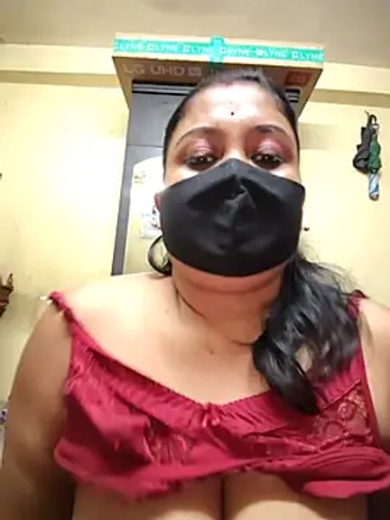 Curvy_Trisha