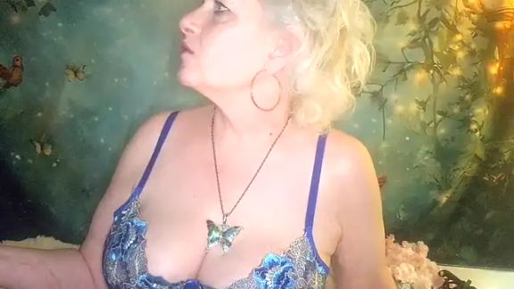 Blondie_the_librarian