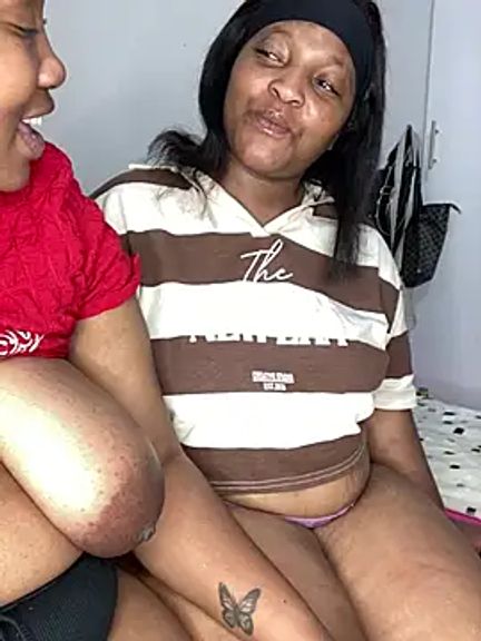 MeekyCurvyAss