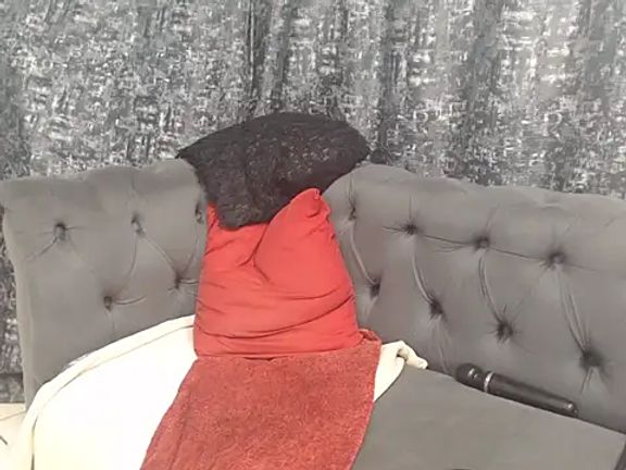 PrettyBoobsXX43