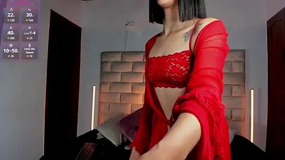 HollyGrey_