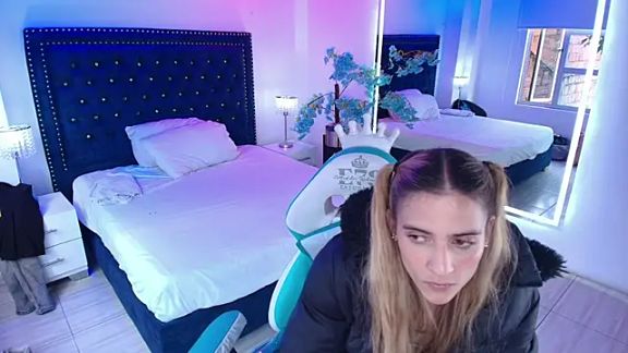 Juliieta_gray