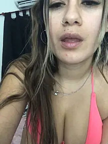 LatinaFuegoX