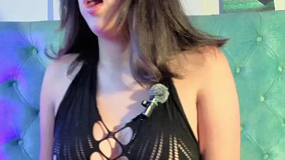 Paola_Lyon_