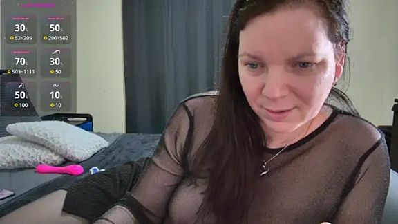 PlayfulcurvyyMilf