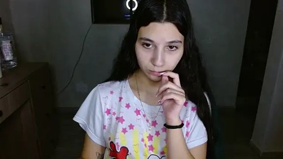 mia__lopez_