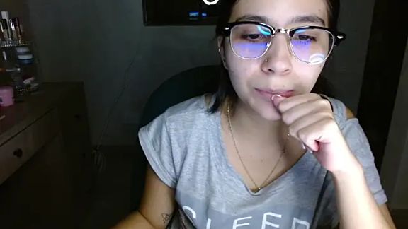 mia__lopez_