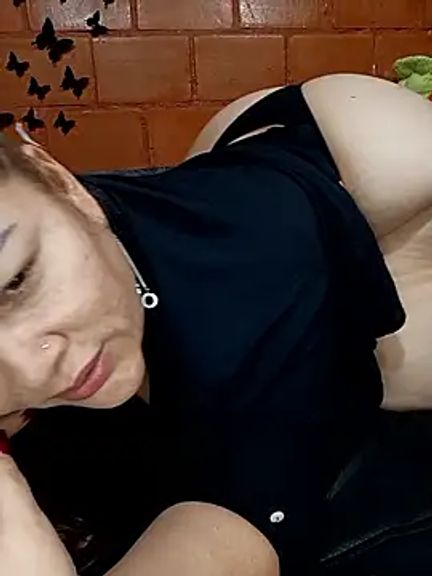 SluttyMilf79