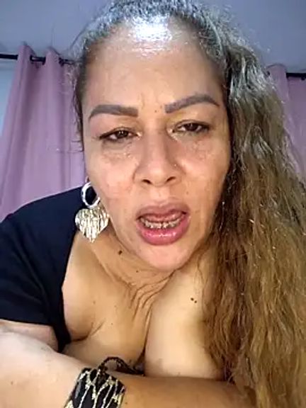 SluttyMilf79