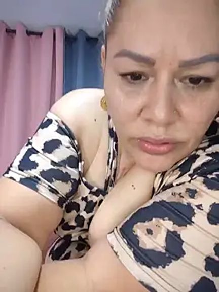 SluttyMilf79